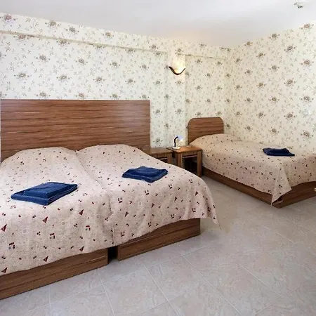 Hotel Yantra