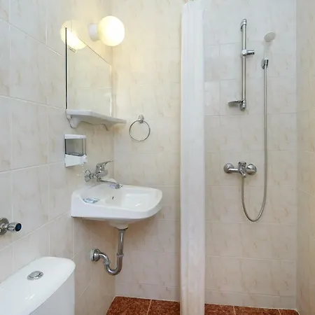 Yantra ساني بيتش