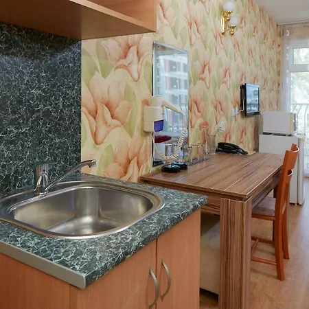 Yantra ساني بيتش